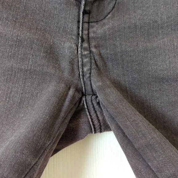 Blank NYC Faux Lace-Up Low Rise Cut Off Raw Hem Skinny Jean Shorts Dark Gray 26 - Picture 8 of 13